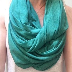 NWT Green Gap t-shirt material infinity scarf